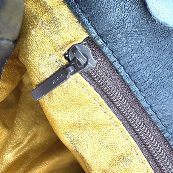 VERSACE vintage leopard drawstring leopard print leopard Shoulder Bag - Picture 12 of 14